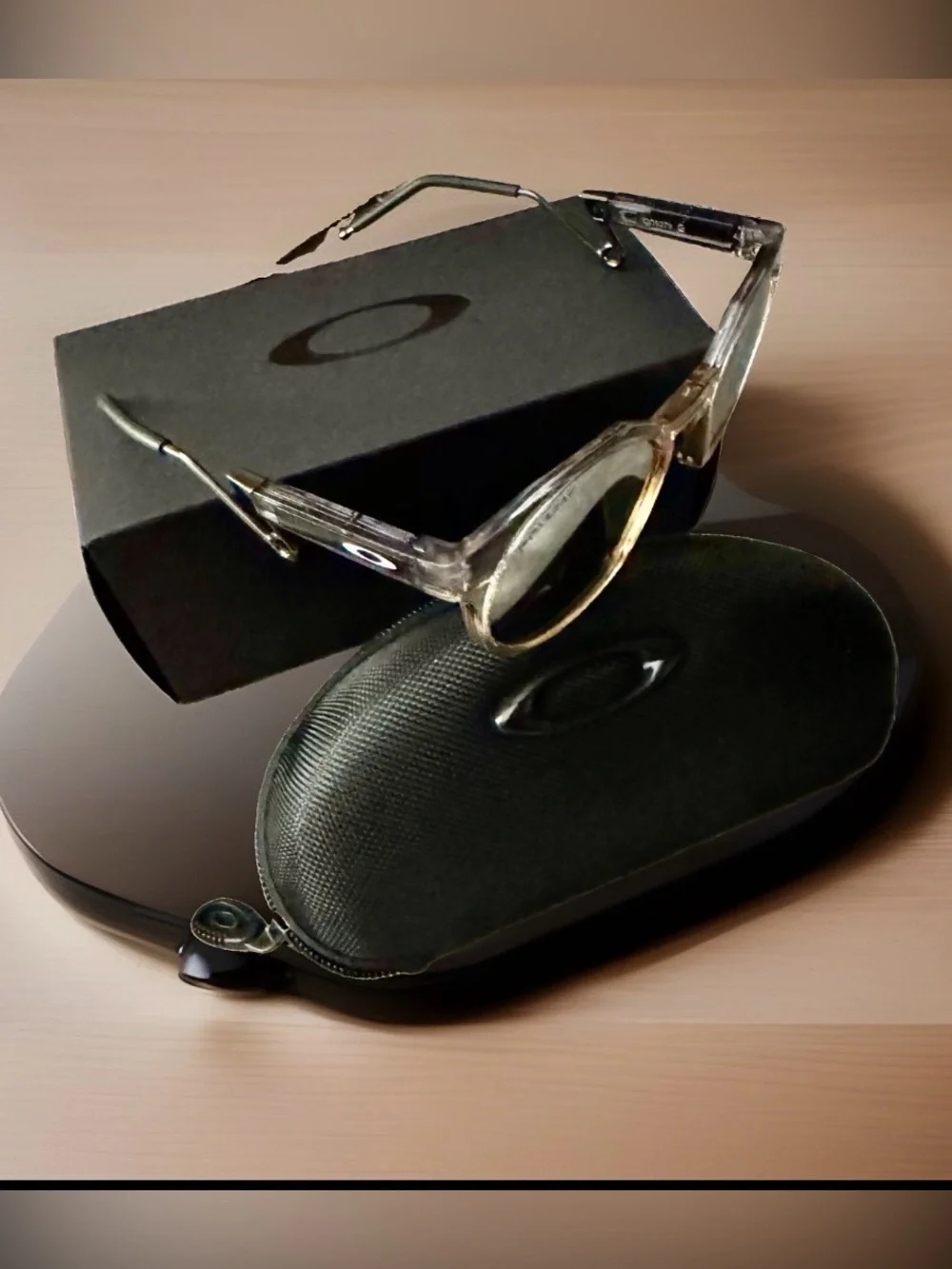 Oakley description brand